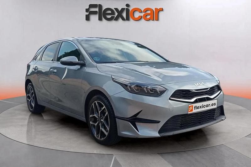 Gris Usado 2022 Kia Ceed Utilitario | 17.990 € (Buen precio) - Imagen 1/4
