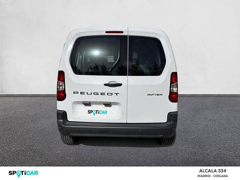 Usado Peugeot Rifter Business-Line 100 CV (73 kW) 2024 Blanco Monovolumen
