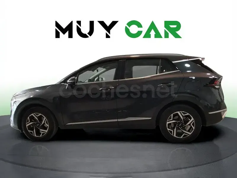 Usado Kia Sportage 160 CV (117 kW) 2025 Gris / plata SUV
