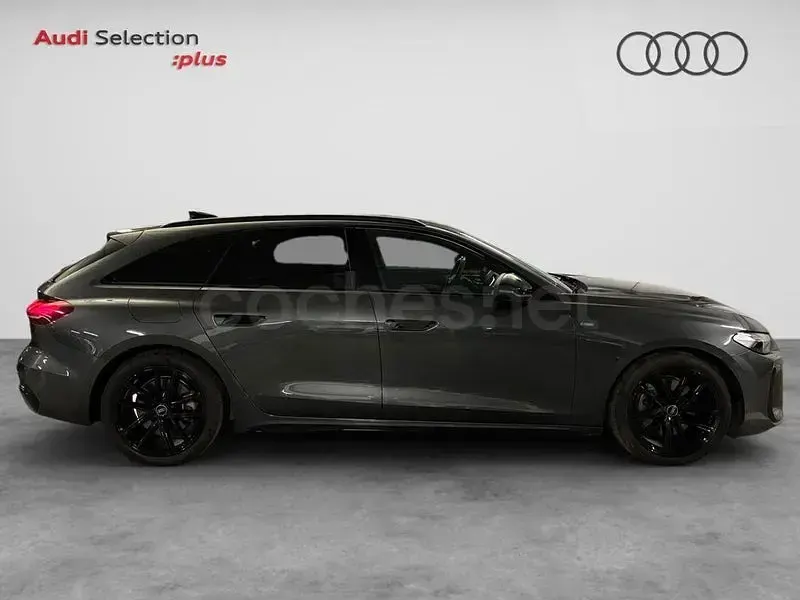 Usado Audi A5 204 CV (150 kW) 2025 Gris / plata Familiar