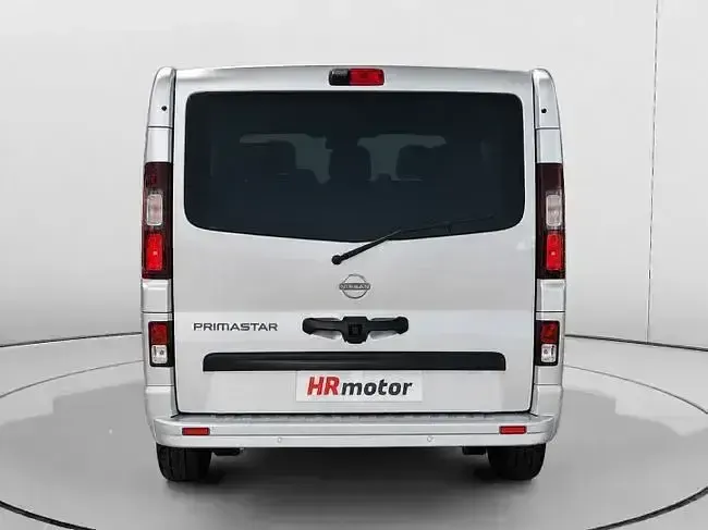 Usado Nissan Primastar Acenta 150 CV (110 kW) 2025 Gris Monovolumen
