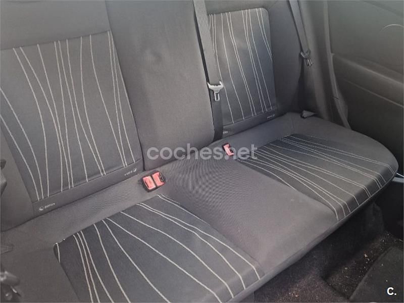 Usado Opel Corsa Sport 90 CV (66 kW) 2008 Beige Utilitario