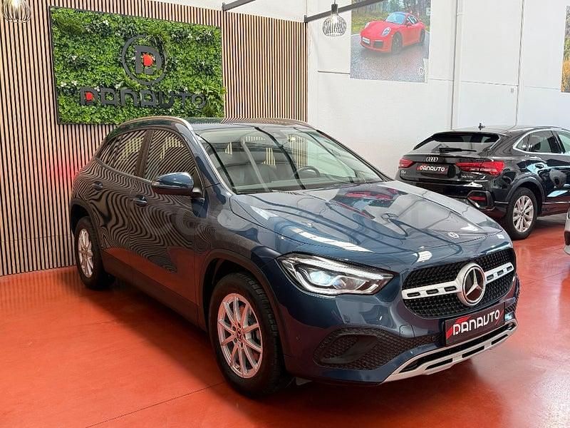 Usado Mercedes GLA200 150 CV (110 kW) 2021 Azul SUV