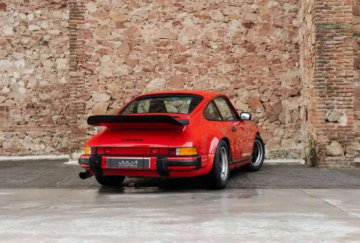 Usado Porsche 911 Carrera 230 CV (169 kW) 1987 Rojo Coupe