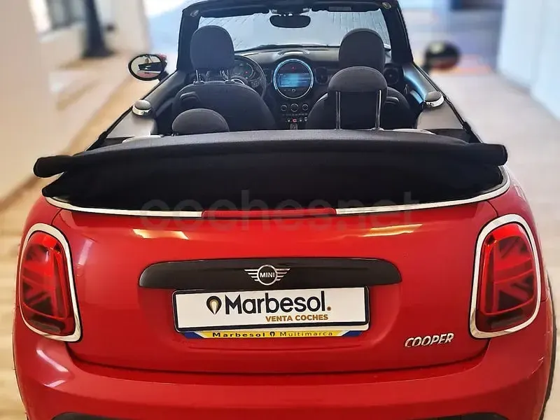 Usado Mini Cooper Cabriolet 136 CV (100 kW) 2021 Rojo Descapotable