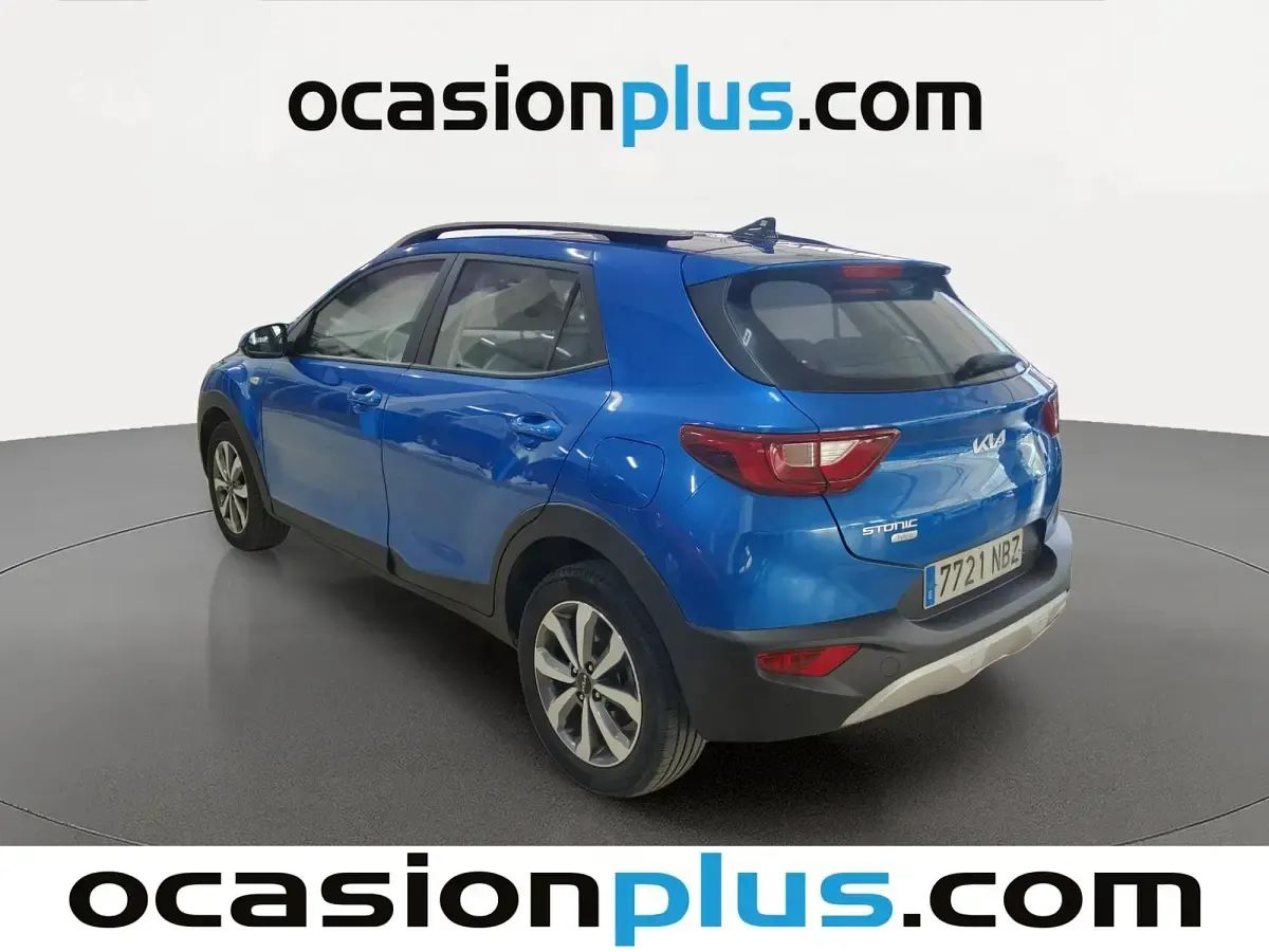 Usado Kia Stonic 101 CV (74 kW) 2025 Azul SUV