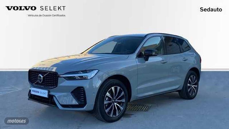 Gris / plata Usado 2025 Volvo XC60 Plus SUV | 53.700 € (Un poco caro) - Imagen 1/4