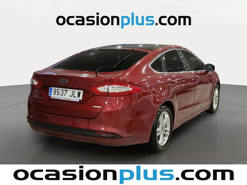 Usado Ford Mondeo Titanium 160 CV (117 kW) 2016 Rojo Berlina