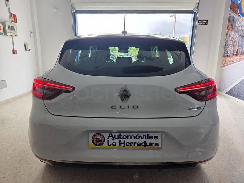 Usado Renault Clio V Equilibre 140 CV (102 kW) 2022 Blanco Berlina
