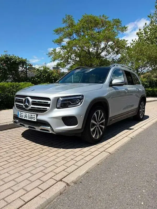 Usado Mercedes GLB200 162 CV (119 kW) 2022 Gris SUV