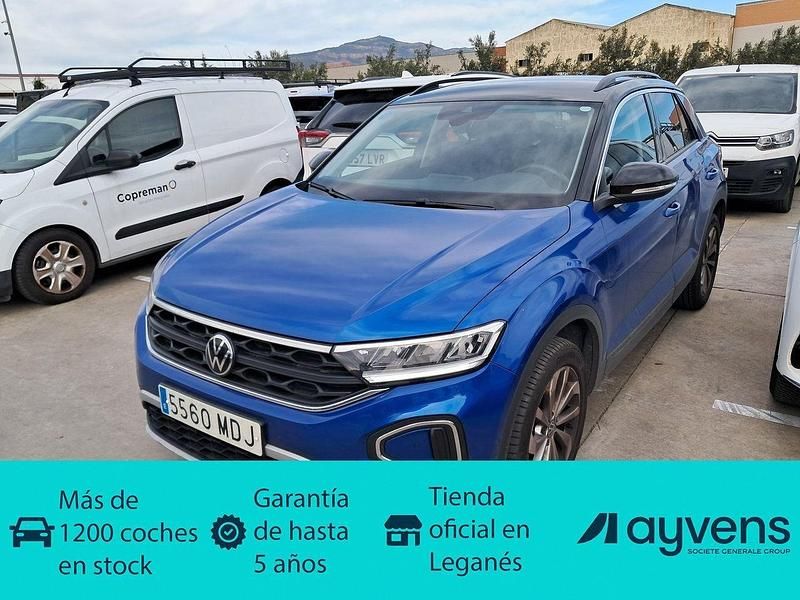 Usado VW T-Roc Life 150 CV (110 kW) 2023 Azul SUV