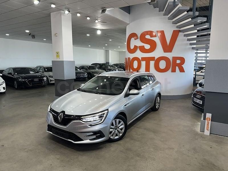 Usado Renault Mégane IV Business 160 CV (117 kW) 2022 Gris / plata Familiar