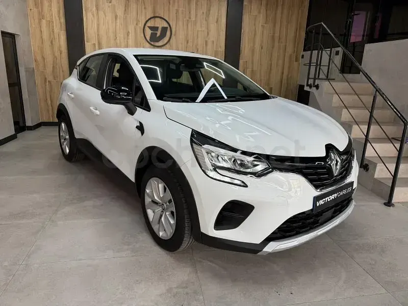 Usado Renault Captur Equilibre 100 CV (73 kW) 2023 Blanco SUV