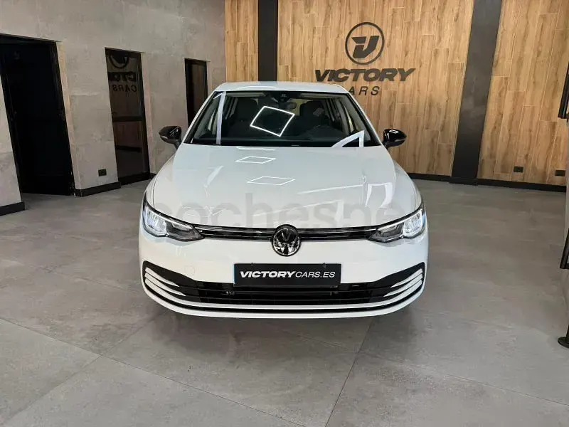 Usado VW Golf VIII 110 CV (80 kW) 2023 Blanco Berlina