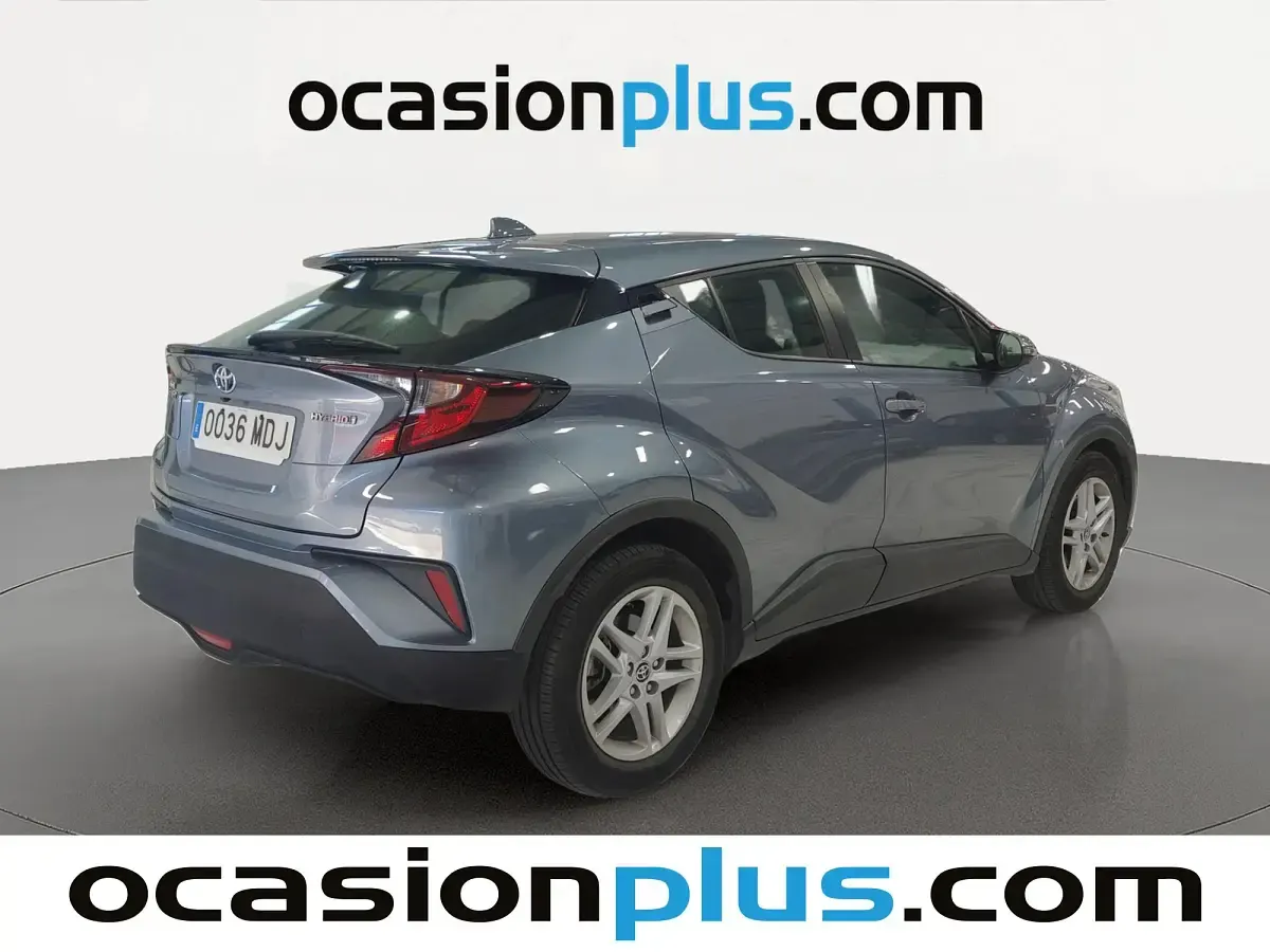 Usado Toyota C-HR Active 122 CV (89 kW) 2023 Gris SUV