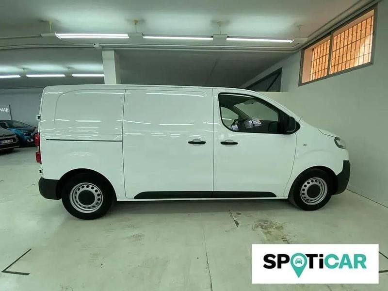 Begagnad Citroën Jumpy Comfort 122 HK (89 kW) 2018 Vit Minibuss
