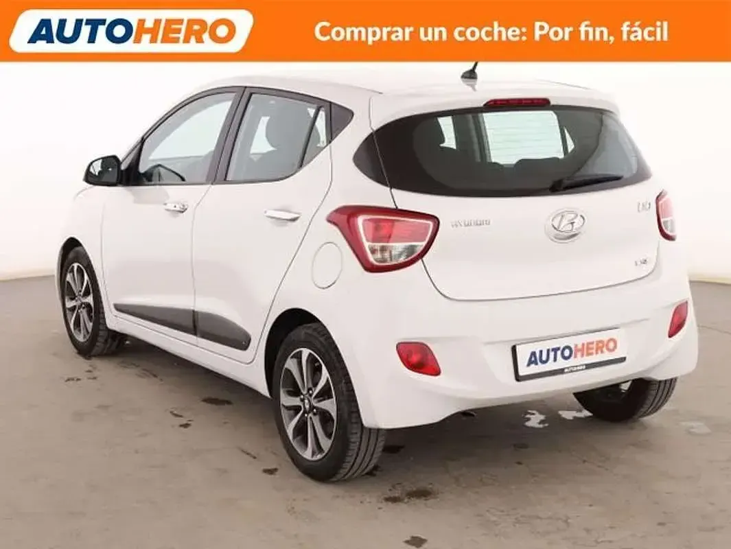 Usado Hyundai i10 Style 87 CV (63 kW) 2014 Blanco Utilitario