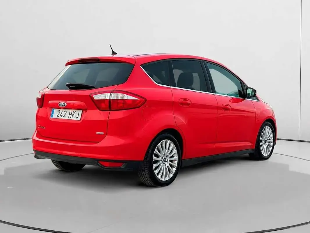 Usado Ford Fiesta Titanium 120 CV (88 kW) 2012 Rojo Utilitario