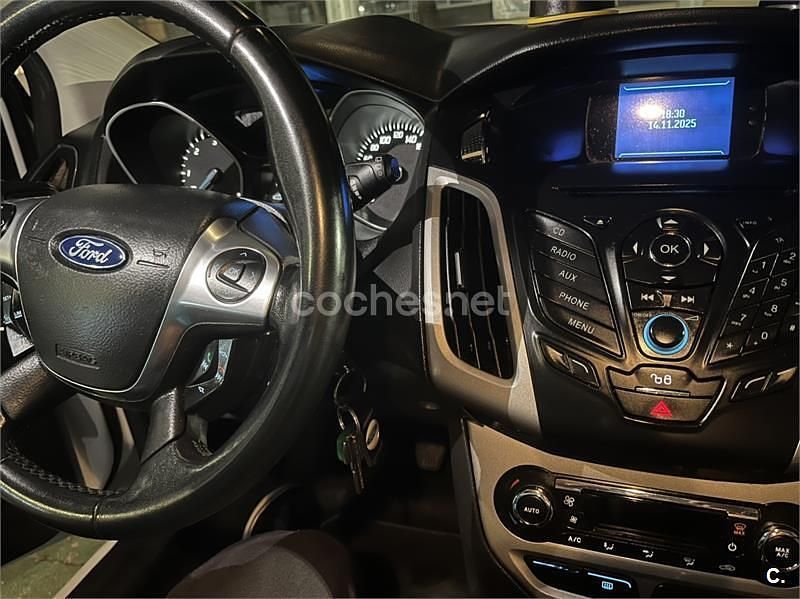 Usado Ford Focus Sport 115 CV (84 kW) 2012 Blanco Berlina