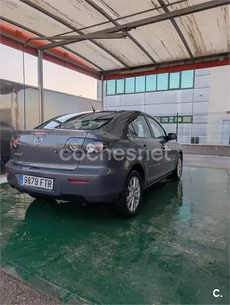 Usado Mazda 3 Active 109 CV (80 kW) 2007 Gris / plata Berlina