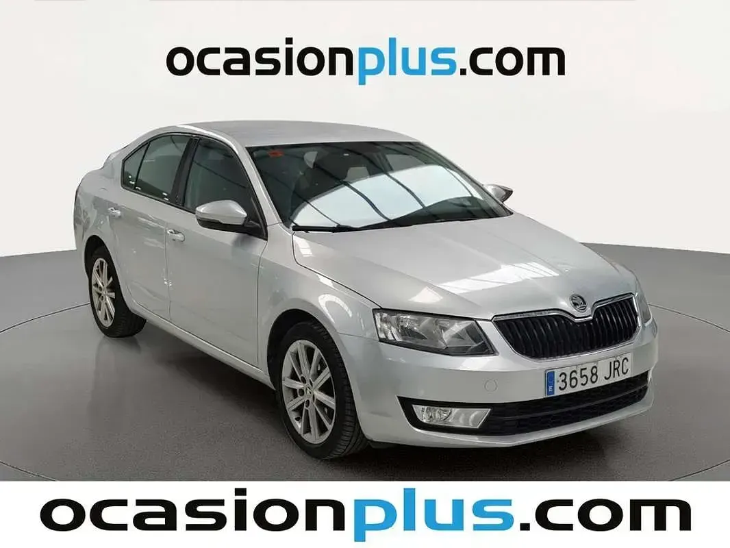 Usado Skoda Octavia 110 CV (80 kW) 2016 Gris Familiar