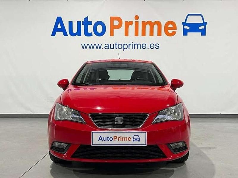 Usado Seat Ibiza Reference 86 CV (63 kW) 2013 Rojo Utilitario
