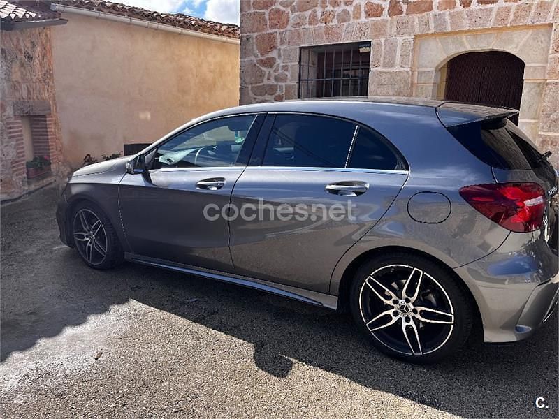 Usado Mercedes A200 136 CV (100 kW) 2018 Gris / plata Berlina
