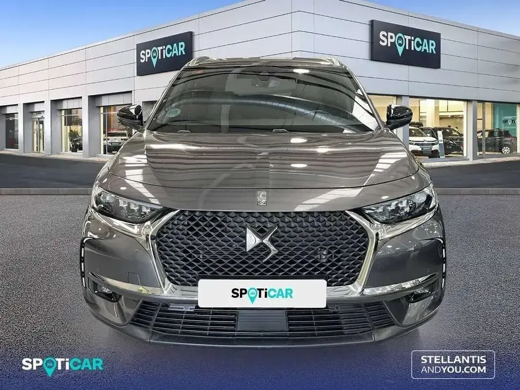 Usado DS Automobiles DS7 Crossback So Chic 182 CV (133 kW) 2018 Gris SUV