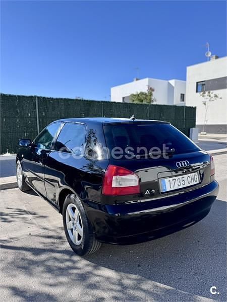 Negro Usado 2003 Audi A3 Attraction Berlina | 2900 € (Precio justo) - Imagen 1/3
