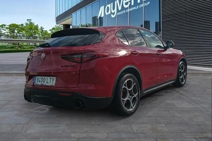 Usado Alfa Romeo Stelvio Sprint 190 CV (139 kW) 2021 SUV
