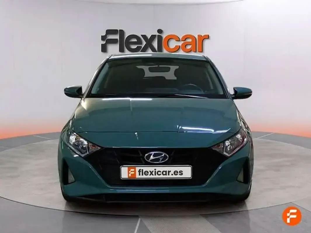 Usado Hyundai i20 84 CV (61 kW) 2023 Verde Utilitario