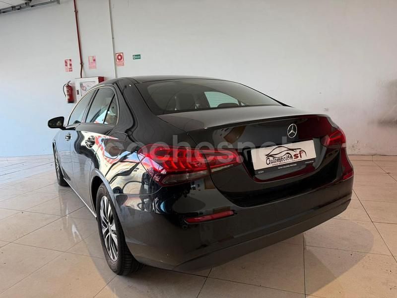 Usado Mercedes A180 116 CV (85 kW) 2020 Negro Berlina