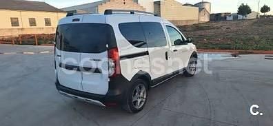 Usado Dacia Dokker Stepway 95 CV (69 kW) 2019 Blanco Monovolumen