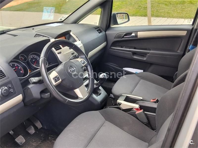 Usado Opel Zafira Enjoy 120 CV (88 kW) 2008 Beige Monovolumen