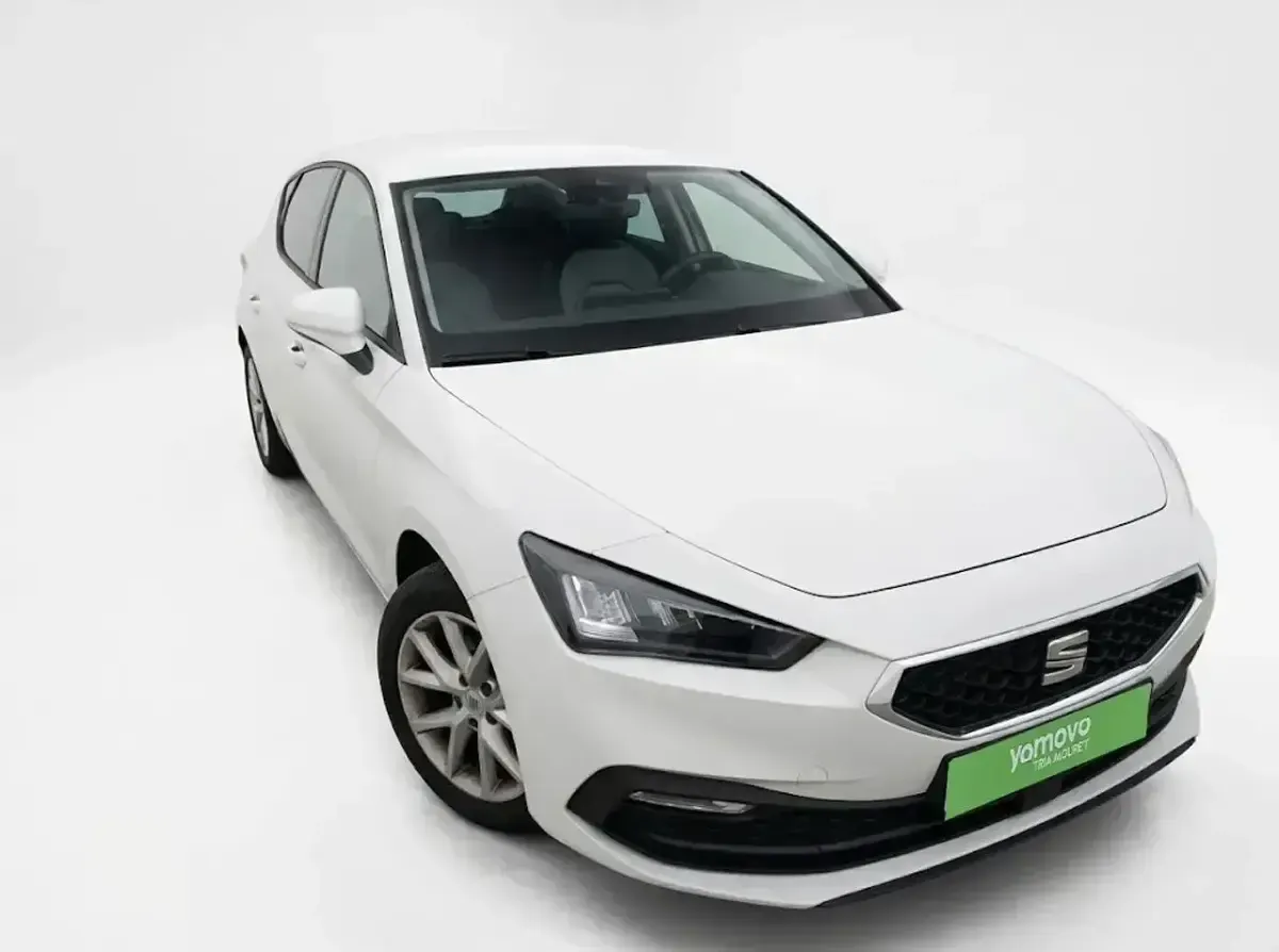 Usado Seat Leon Reference 115 CV (84 kW) 2022 Blanco Berlina