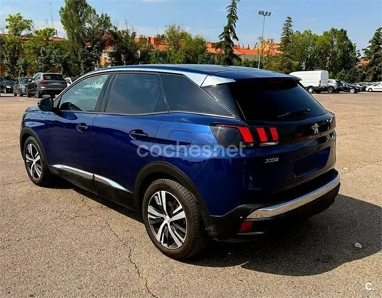 Usado Peugeot 3008 Allure 225 CV (165 kW) 2020 Azul SUV