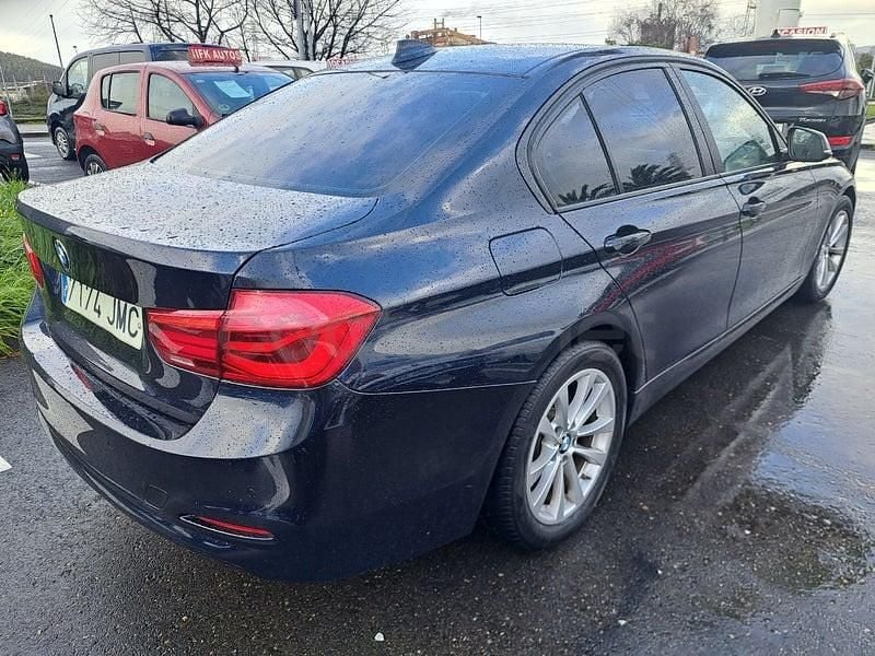 Usado BMW 318 Sport Line 150 CV (110 kW) 2016 Azul Berlina