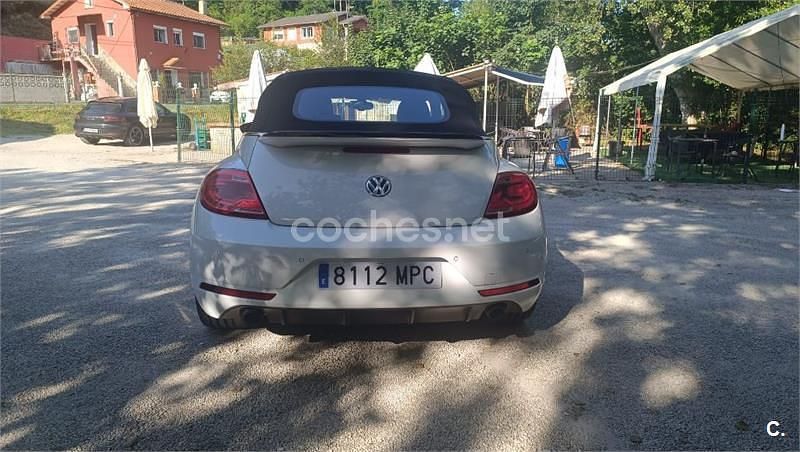 Usado VW Beetle Cabriolet R-line 220 CV (161 kW) 2016 Blanco Descapotable