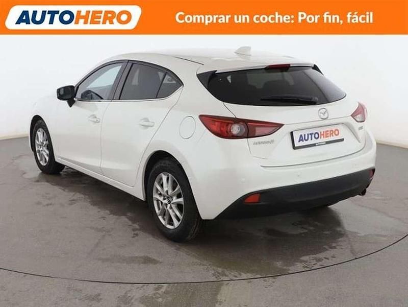 Usado Mazda 3 Style 101 CV (74 kW) 2014 Blanco Utilitario