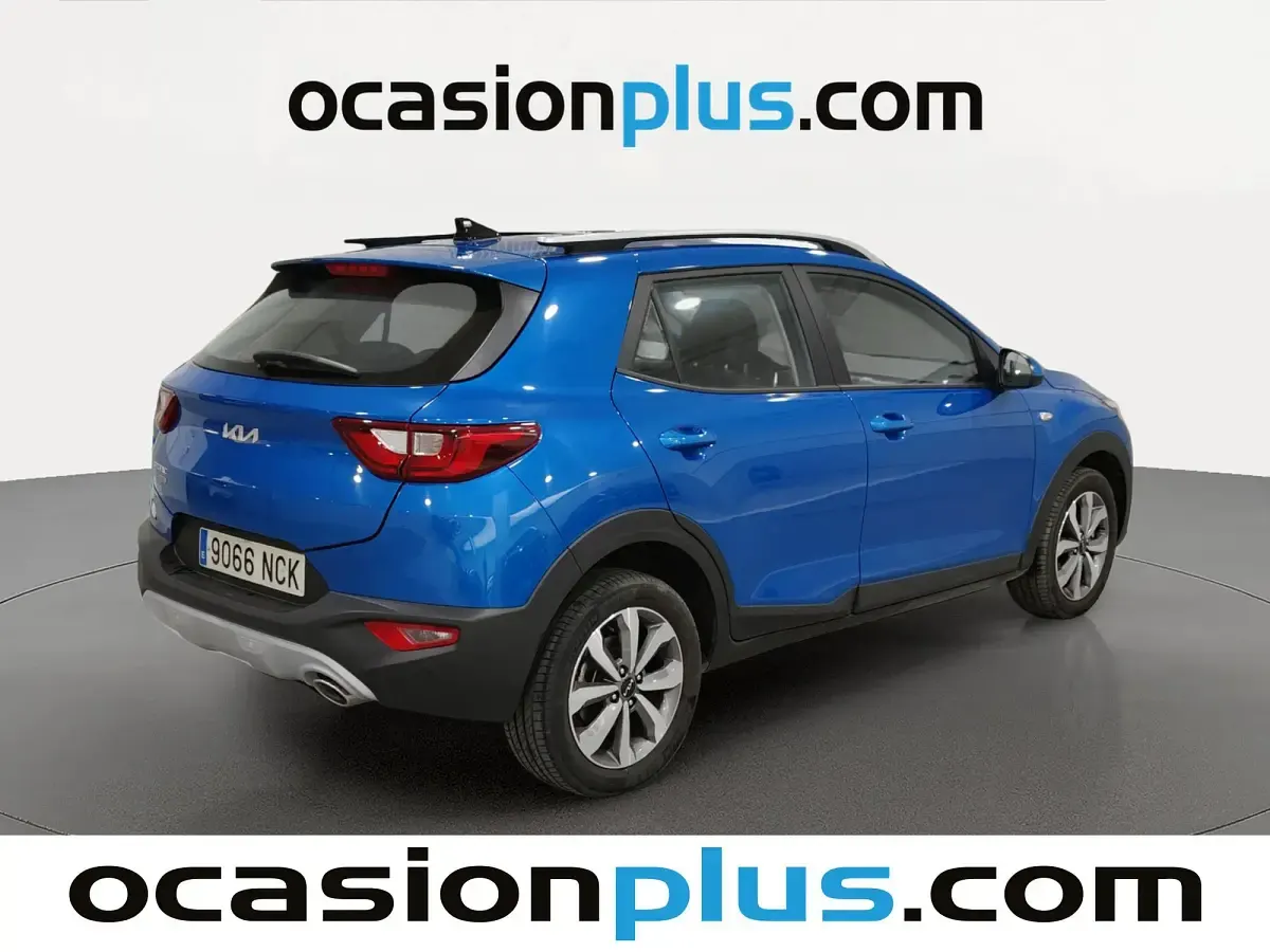 Usado Kia Stonic 101 CV (74 kW) 2025 Azul SUV