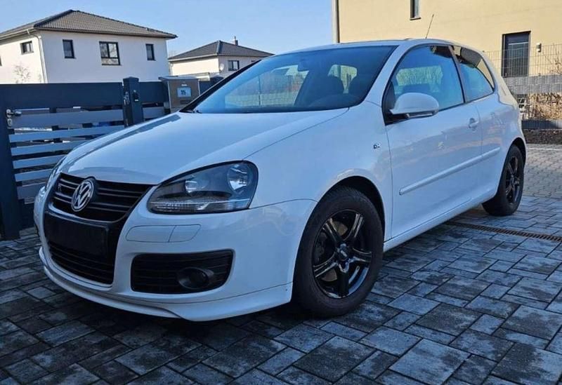 Usado VW Golf IV Sportline 116 CV (85 kW) 2005 Blanco Utilitario
