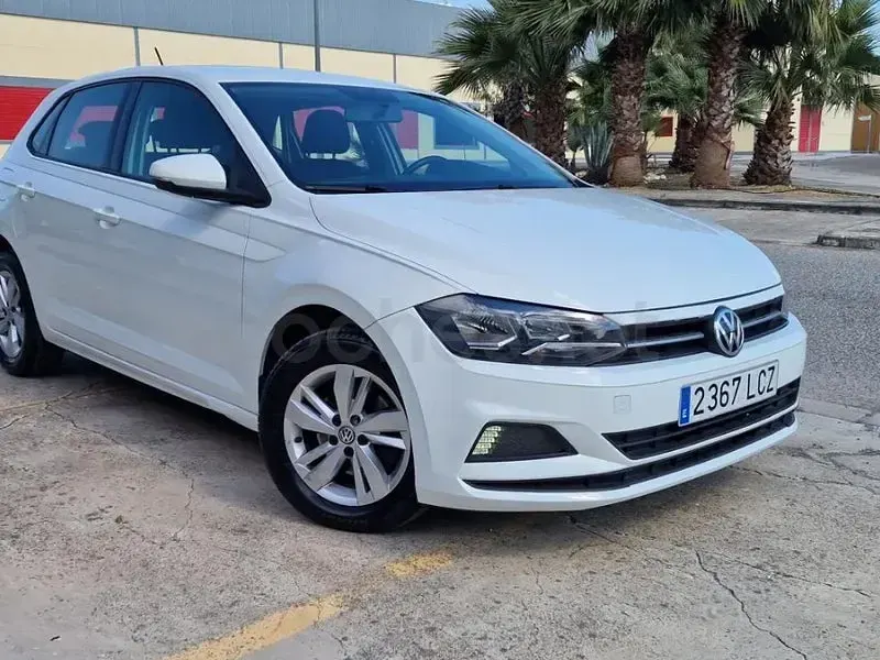 Usado VW Polo Edition 80 CV (58 kW) 2019 Blanco Utilitario