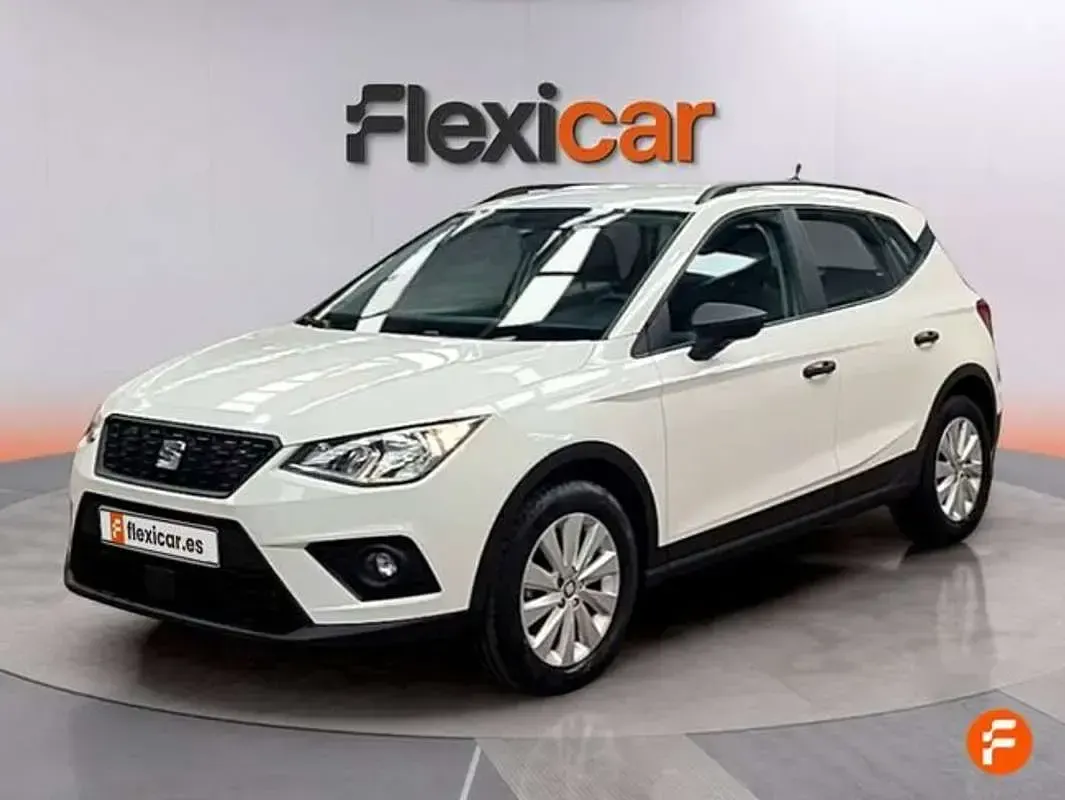 Usado Seat Arona Reference 95 CV (69 kW) 2020 Blanco SUV