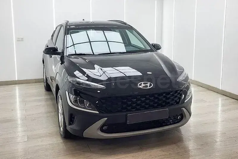 Usado Hyundai Kona 120 CV (88 kW) 2022 Negro SUV