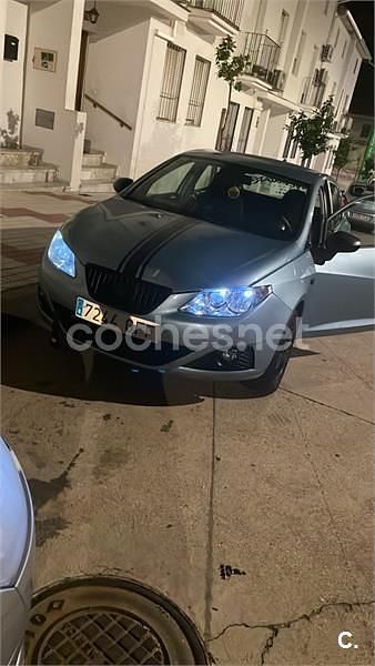Usado Seat Ibiza Reference 105 CV (77 kW) 2008 Azul Berlina