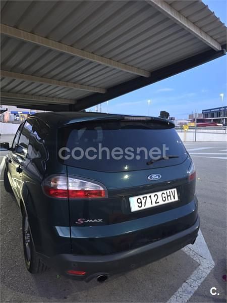 Usado Ford S-MAX Titanium 175 CV (128 kW) 2008 Verde Monovolumen