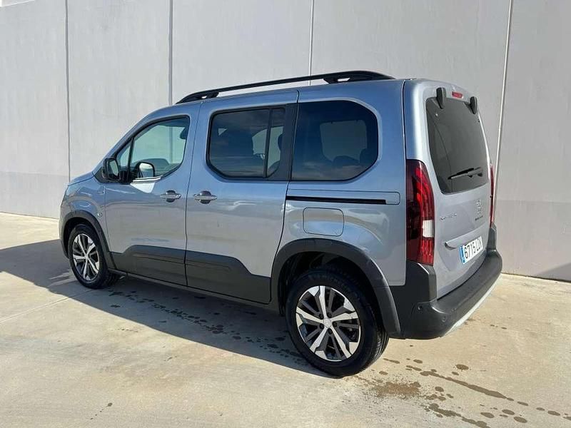 Usado Peugeot Rifter GT-line 131 CV (96 kW) 2019 Gris Monovolumen
