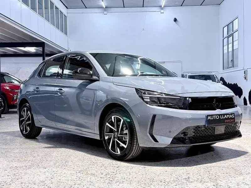 Nuevo Opel Corsa 100 CV (73 kW) 2025 Gris / plata Utilitario