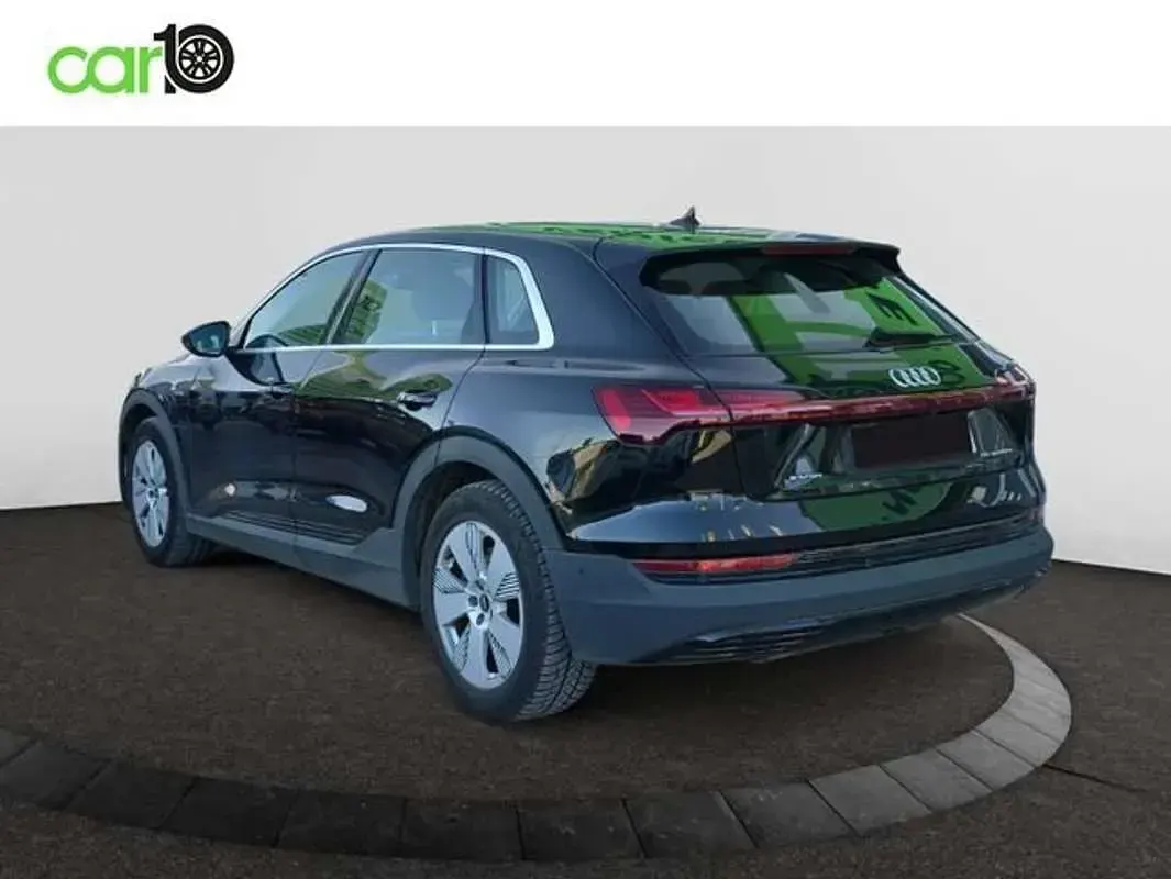 Usado Audi e-tron Advanced 300 kW (408 CV) 2021 Negro SUV