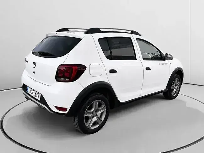 Usado Dacia Sandero Essentiel 90 CV (66 kW) 2019 Blanco Berlina